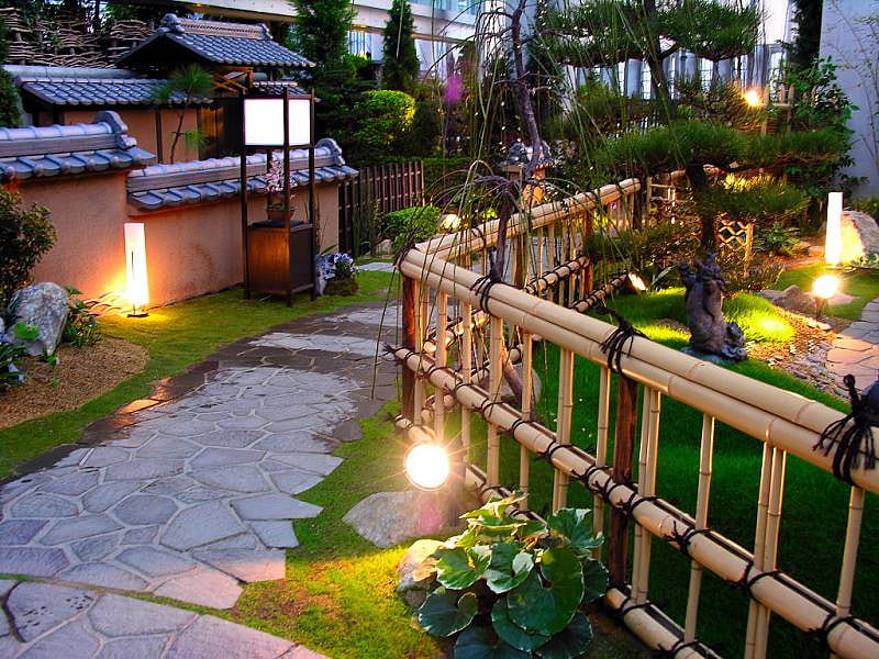Wonderful greenhouse garden 2, green, grass, laterns, plants, stone walkways, lights, japanese roofs, bamboo, HD wallpaper