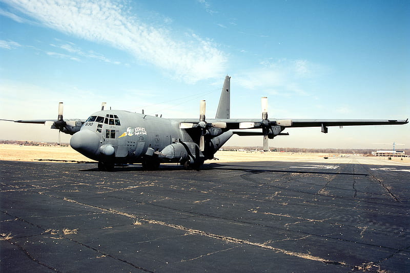 AC-130 on runway mat, spectre gunship, military, runway mat, planes, ac-130, HD wallpaper