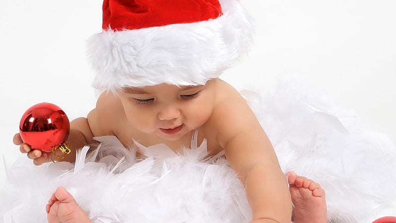 Cute Baby Is Wearing Santa Claus Cap Having Christmas Decoration Red Ball In Hand Cute, HD wallpaper