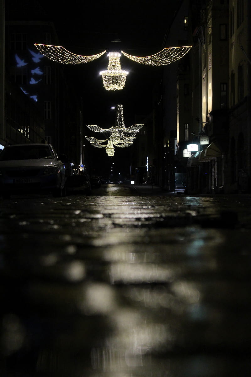 clear glass light bulb on street during night time, HD phone wallpaper
