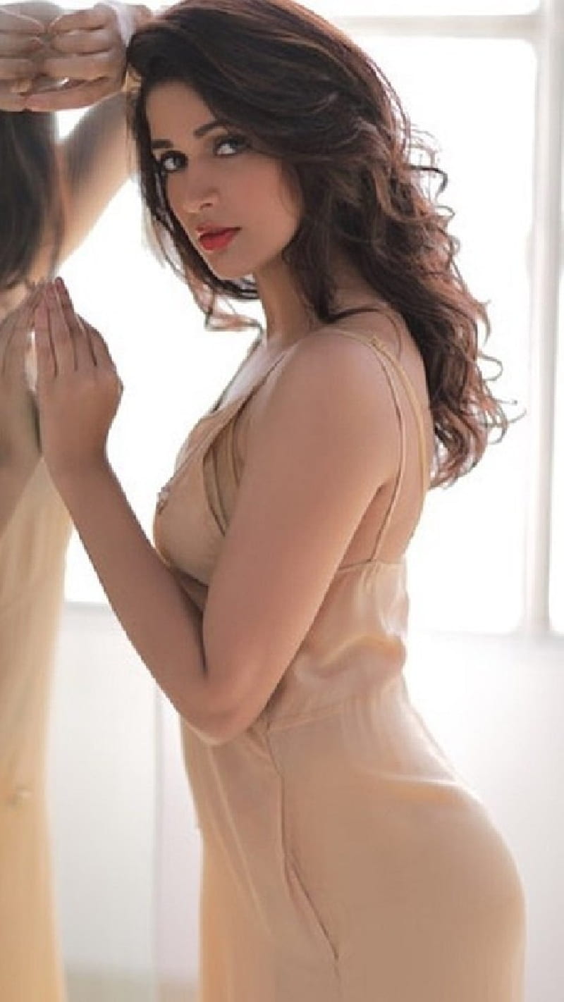 Beauty 182, actress, lavanya tripathi, HD phone wallpaper