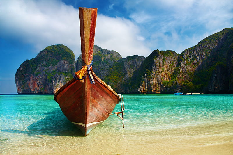 Wooden Boat on Exotic Beach, HD wallpaper