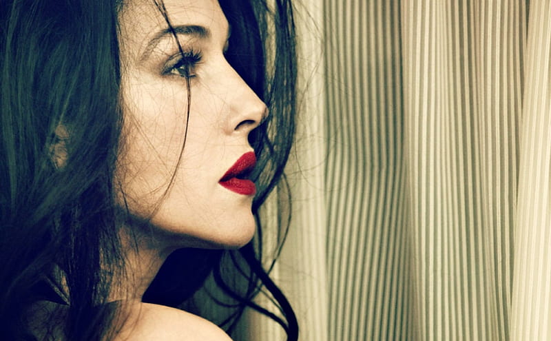Monica Bellucci, red, profile, actress, woman, HD wallpaper