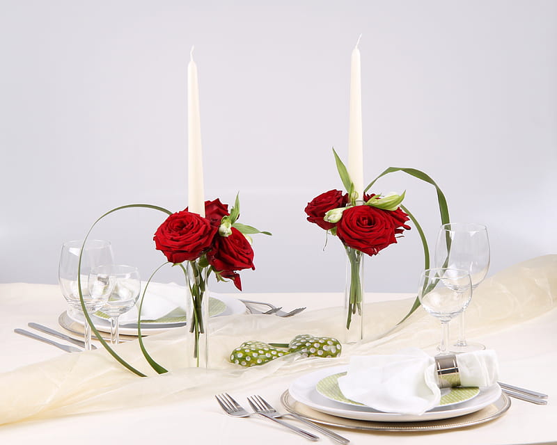 ๑~๑ Table for two, please!!! ๑~๑, blood roses, red roses, special event, stunning, purity, white candles, love, siempre, arrangement, beauty, evening, magnificent, centerpiece, romantic, fresh, corazones, table for two, entertainment, fashion, HD wallpaper