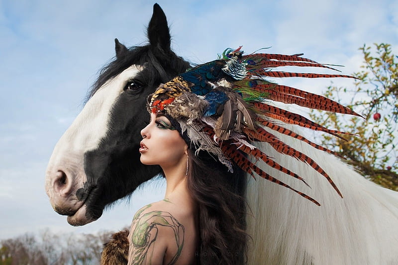 Artistic Woman, model, headress, horse, woman, animals, HD wallpaper