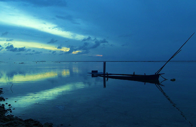 sunken, boat, deep, morning, sunset, reflection, sky, sea, HD wallpaper