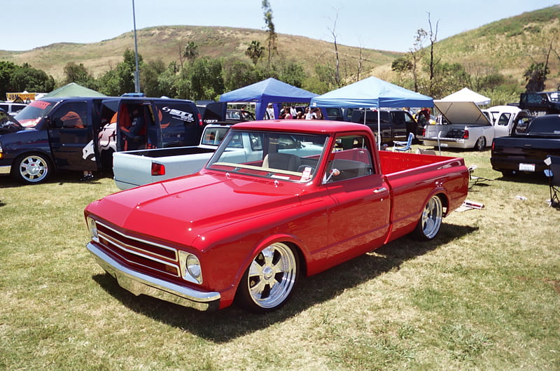 CLASSIC CHEVY TRUCK, red, outside, chevy, sunny, show, chevrolet, hot, day, truck, classic, pickup, HD wallpaper