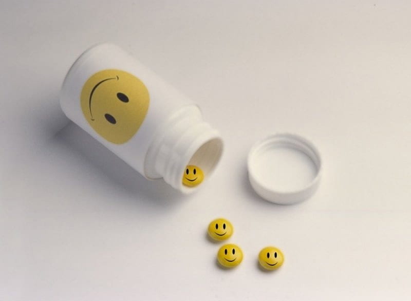 Happy Pills, smilies, bottle, funny, pills, happy, HD wallpaper