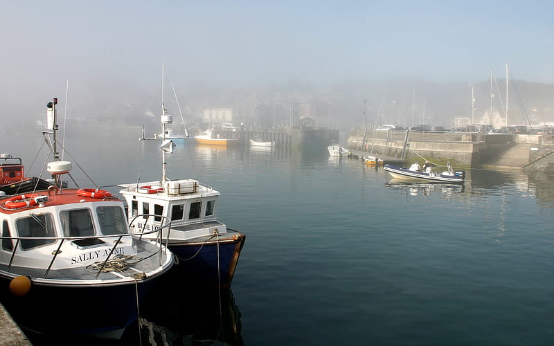 Port in Padstow, Cornwall, England, ships, town, harbor, mist, England, HD wallpaper