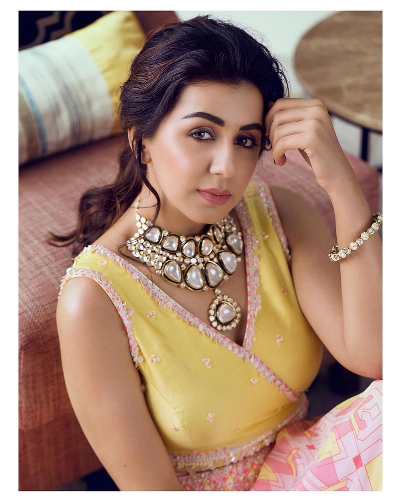 Nikki Galrani, sari, makeover, HD phone wallpaper