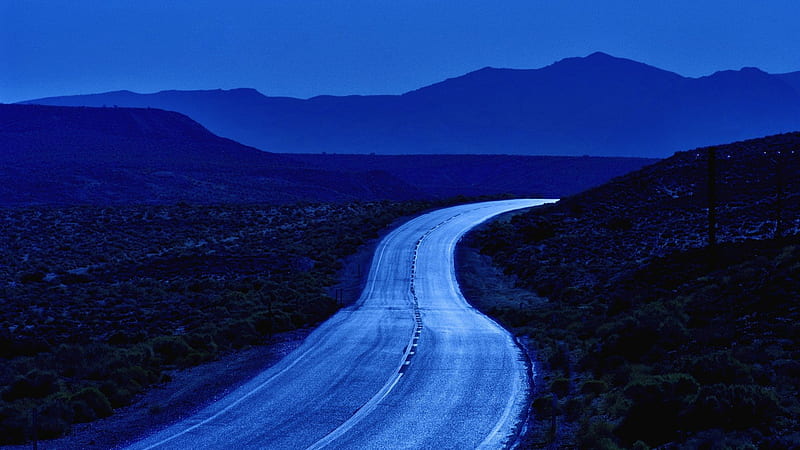 highway through death valley at night, highway, desert, blue, night, HD wallpaper