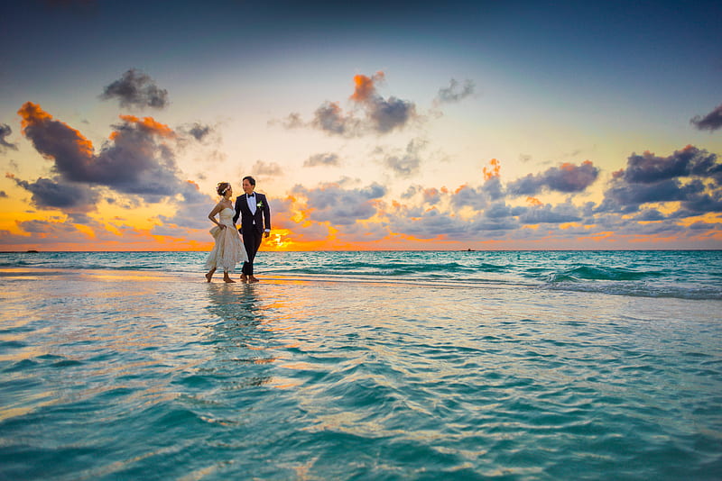 Man and Woman Walking of Body of Water, HD wallpaper
