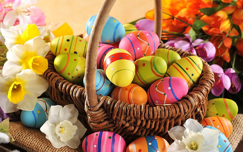 basket with Easter eggs, daffodils, spring flowers, Easter, decorated eggs, Easter background, HD wallpaper