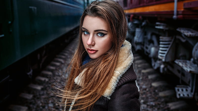 Blue Eyes Girl Model Is Standing Between Trains Wearing Brown Woolen Dress Model, HD wallpaper
