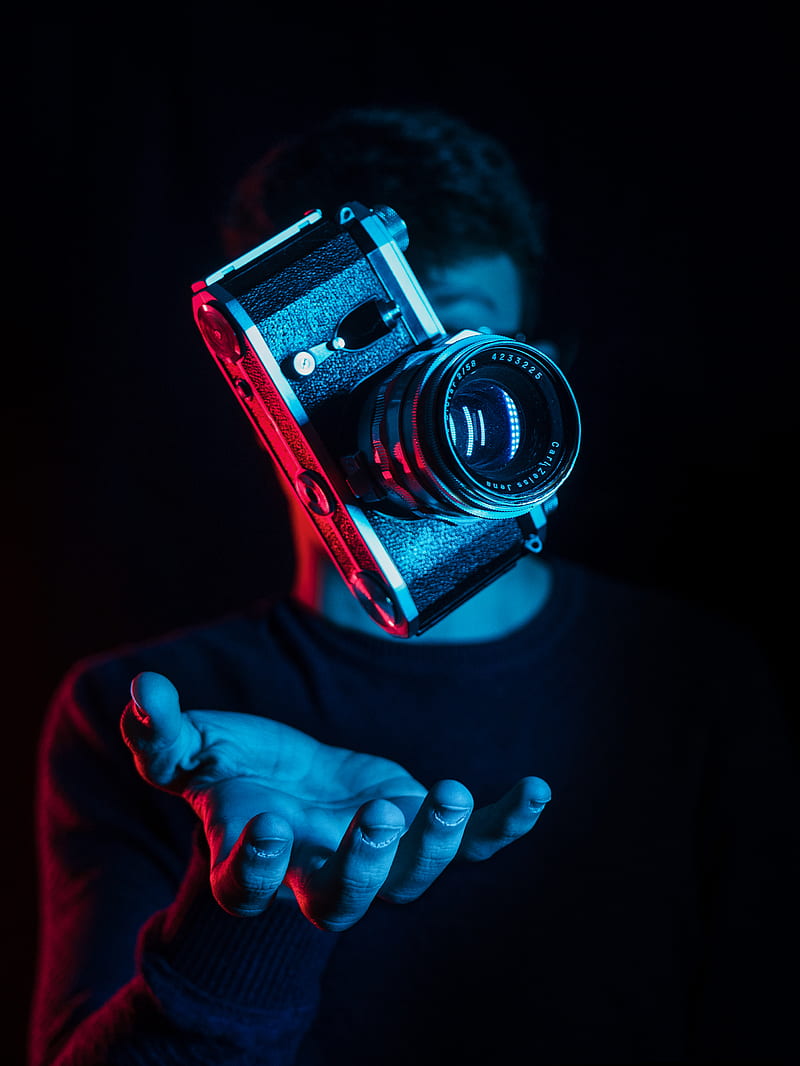 person holding DSLR camera, HD phone wallpaper