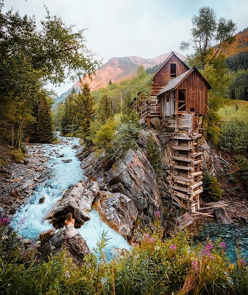Mountain cabin, autumn, bonito, country, landscapes, nature, old, river, scenes, HD phone wallpaper