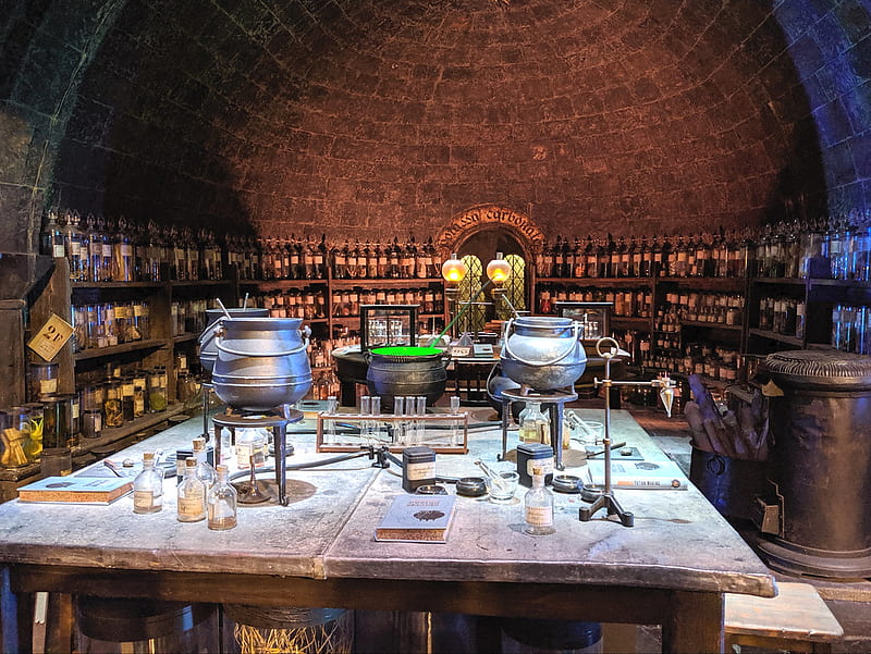 Potions classroom at Hogwarts, HD wallpaper