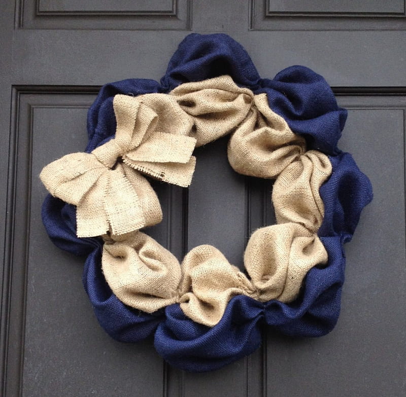 Welcome Back! , wreath, navy blue, welcome, natural burlap, decor, door, HD wallpaper