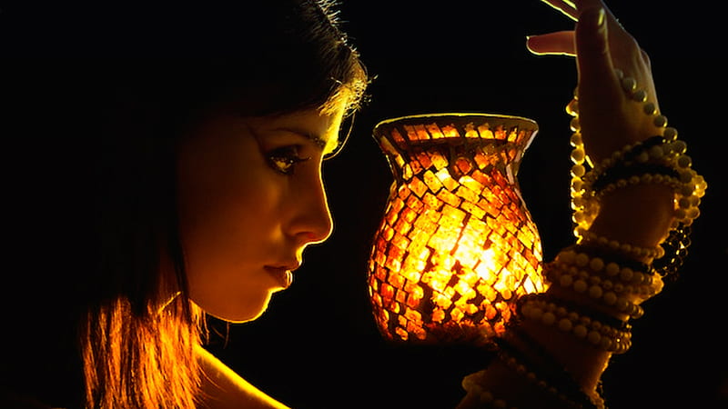 Beauty of the Middle-East, middle eastern, lamp, bonito, bangles, kohl, girl, beauty, pearls, beads, HD wallpaper
