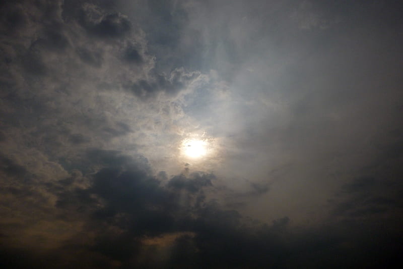 Sun breaking through at Meadfoot, sun, torquay, meadfoot, devon, clouds, sky, HD wallpaper