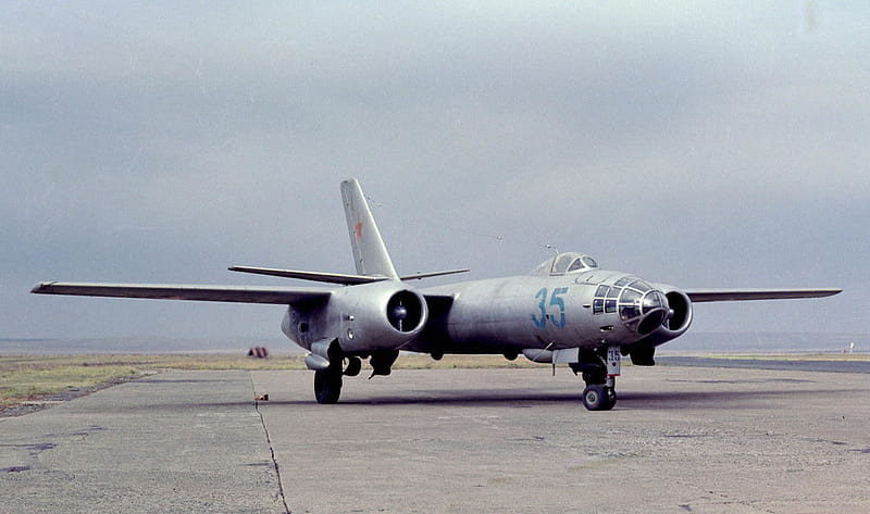 Ilyushin Il28 Beagle, bomber, russian air force, soviet air force, ilyushin, HD wallpaper