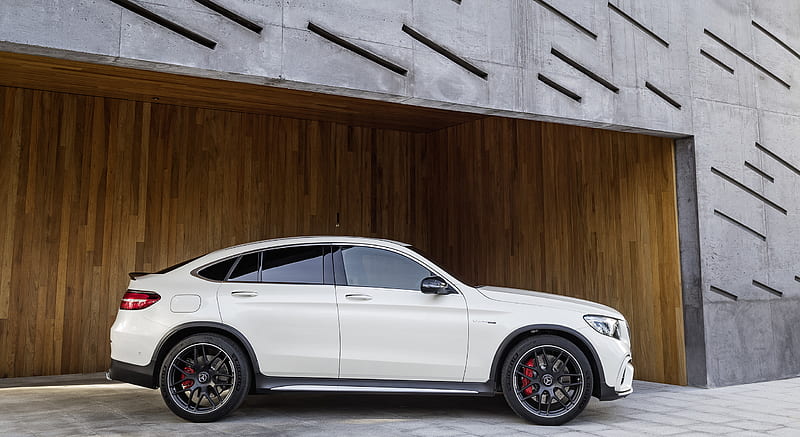 18 Mercedes Amg Glc 63 S Coupe 4matic Color Designo Diamond White Side Hd Wallpaper Peakpx