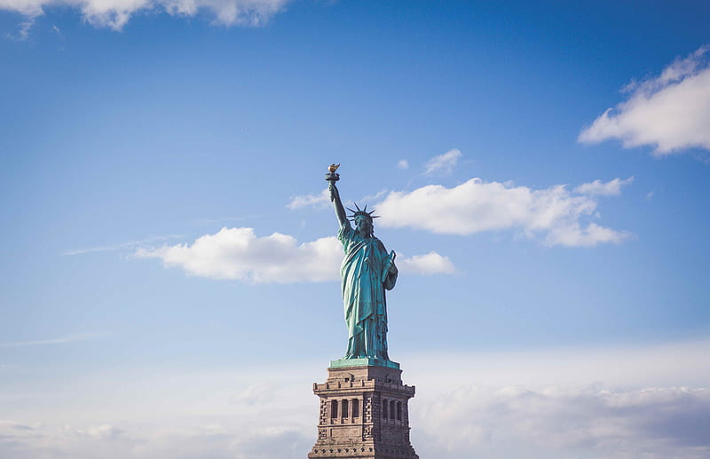 Statue of Liberty, New York under white and blue cloudy skies, HD wallpaper