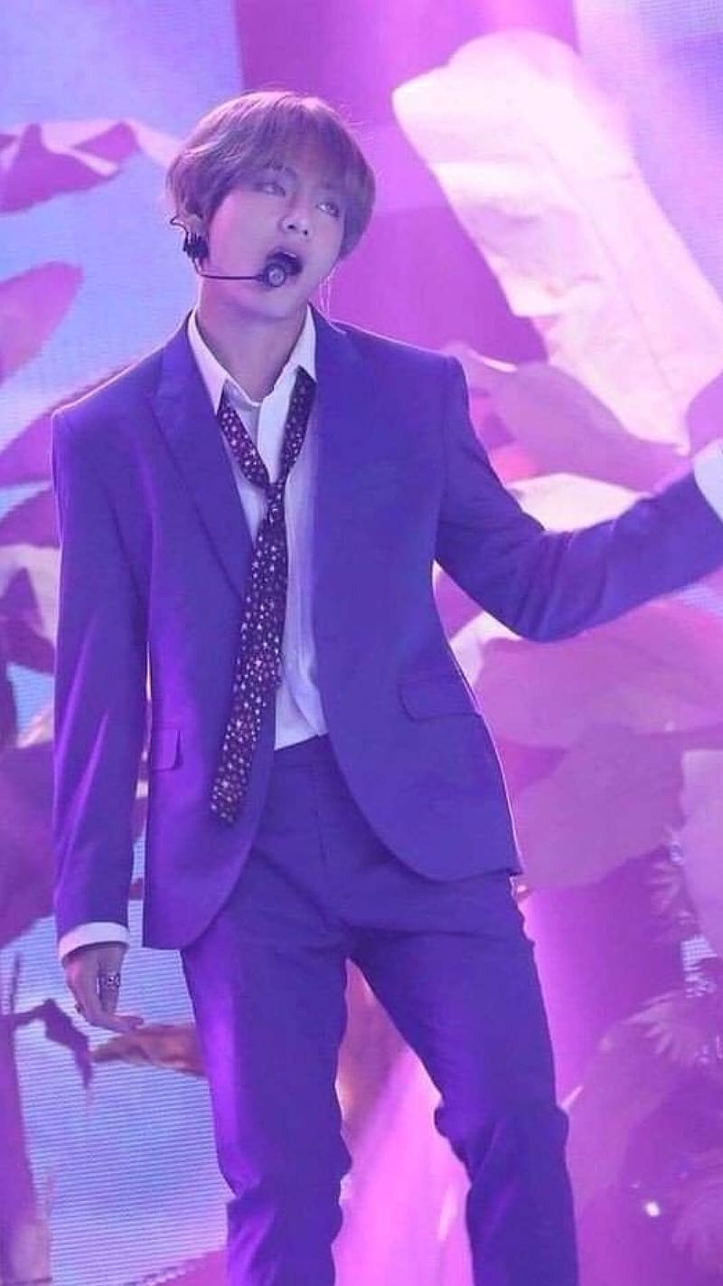 Bts Purple Aesthetic Taehyung In Suit, bts purple aesthetic, taehyung, suit, blazer, blue, HD phone wallpaper