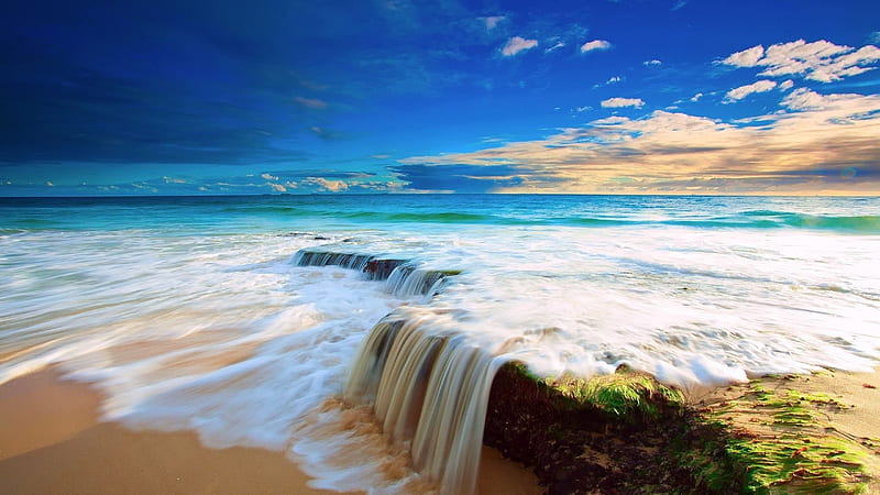 Waves Overflowing In The Front Of Ocean Under Blue Sky Nature, HD wallpaper