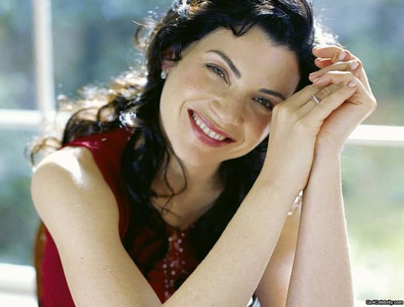Julianna Margulies, long curly black hair, female, red dress, actress, nice look, green eyes, smiling, HD wallpaper
