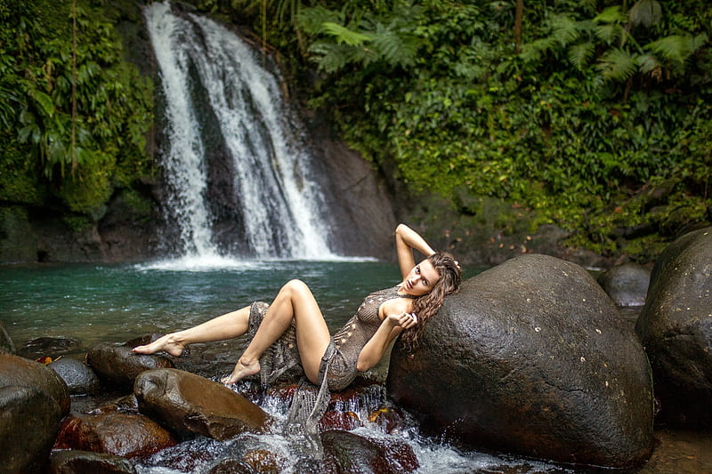 Stacy Cruz at a Waterfall, rocks, waterfall, brunette, model, wet, HD wallpaper