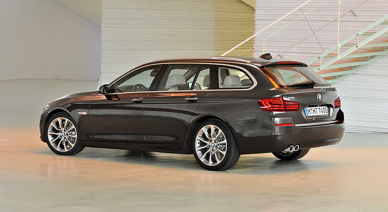 2014 BMW 5-Series Touring Modern Line - Side , car, HD wallpaper
