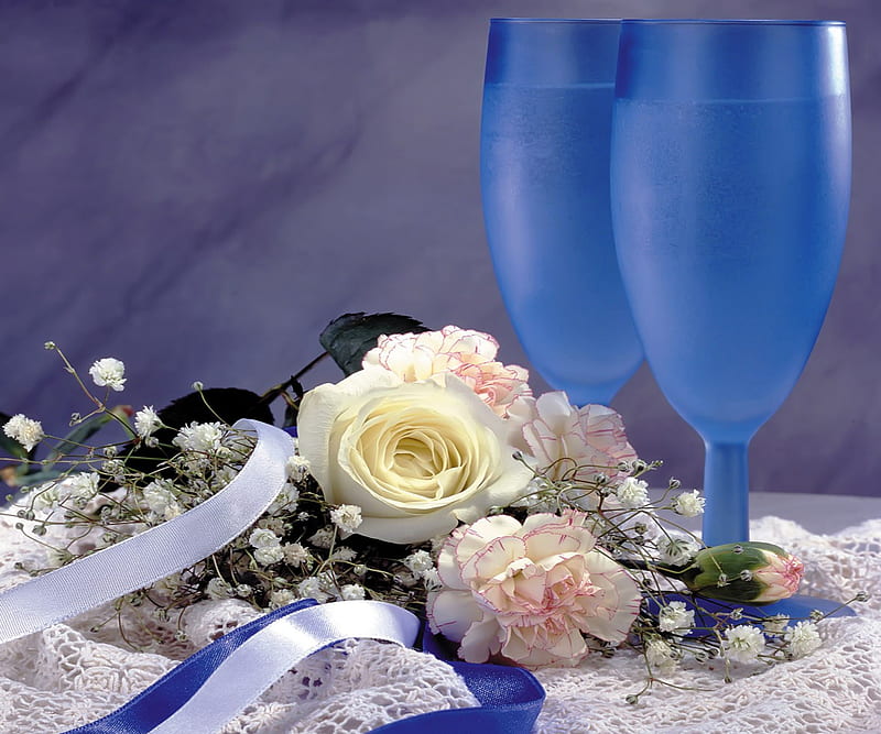 Pretty Flowers, pretty, rose, lace, glasses, bonito, ribbons, elegant, still life, graphy, white rose, flowers, beauty, blue, table, lovely, wine, delicate, roses, carnations, wedding, tall, glass, formal, bouquet, traditions, nature, petals, white, HD wallpaper