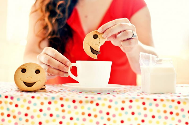 Smile Morning!, biscuit, relaxing moment, sugar, morning, smile, woman, tea party, sweet, HD wallpaper