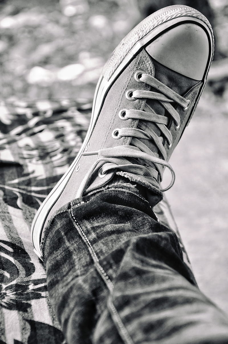 Shoes, black and white, black shoes, cool , gaming , new graphy, HD phone wallpaper