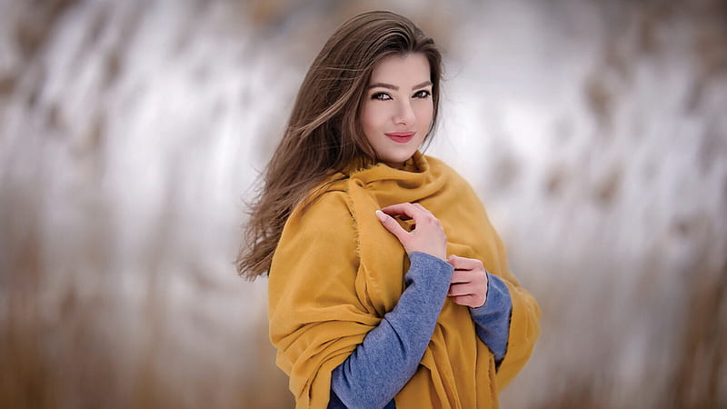 Beautiful Girl Model Is Wearing Blue Dress And Yellow Shawl Standing In Blur Background Girls, HD wallpaper