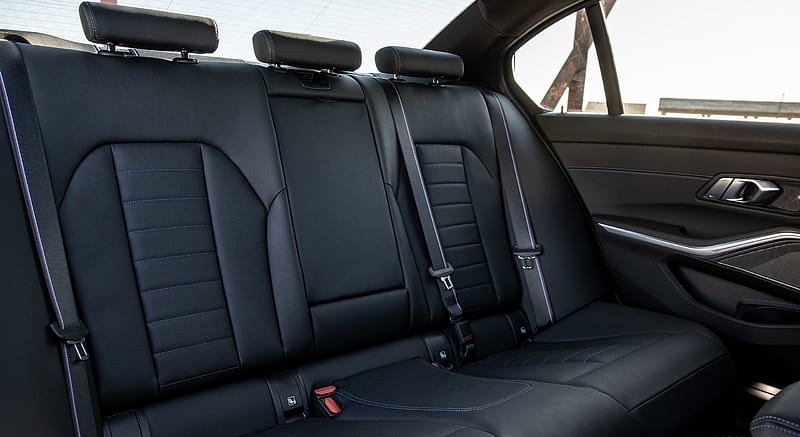 2019 BMW 3-Series Saloon 320d xDrive (UK-Spec) - Interior, Rear Seats ...