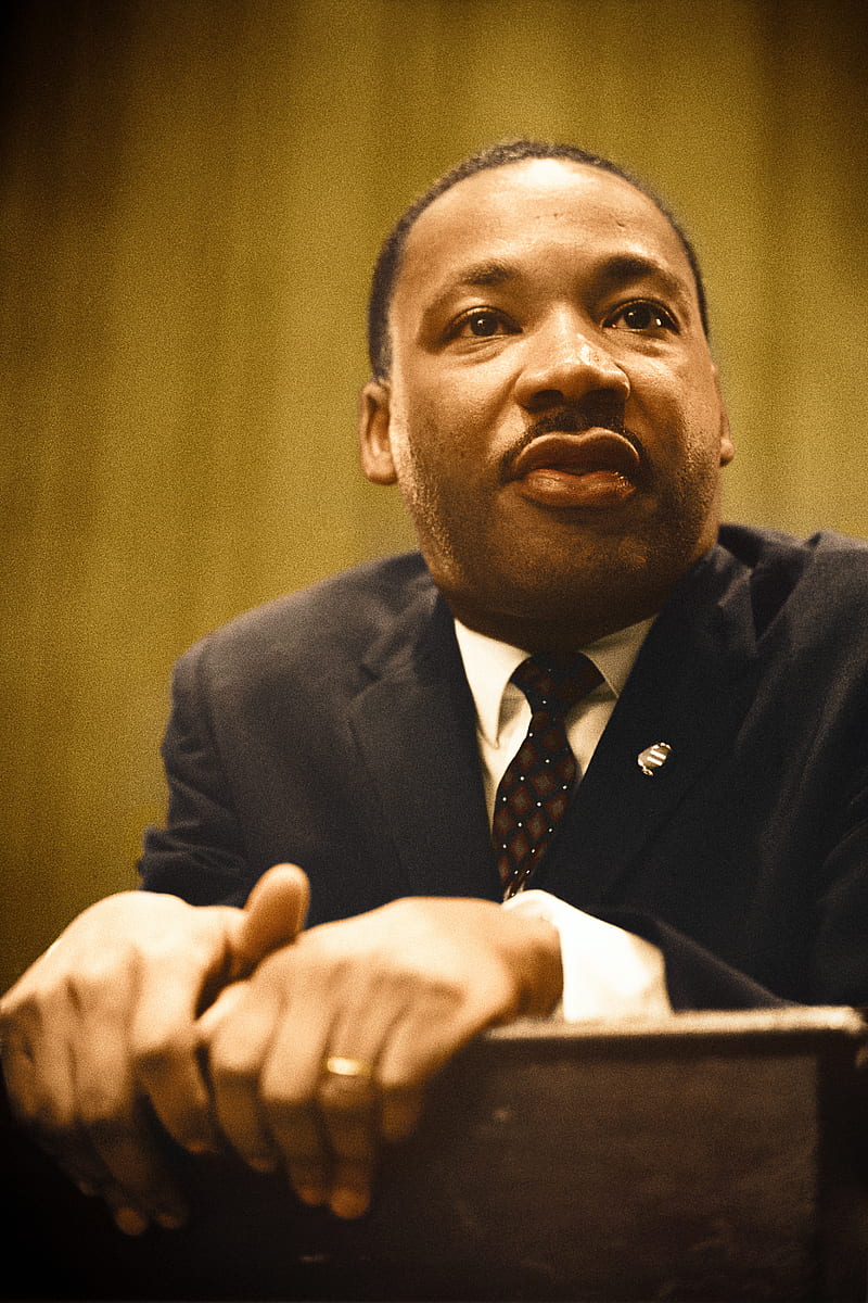 Dr. Martin Luther King, Jr. gives a speech, HD phone wallpaper