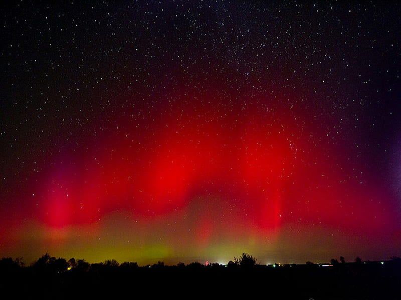 Over Michigan, red, northern lights, glow, aurora, borealis, HD wallpaper | Peakpx
