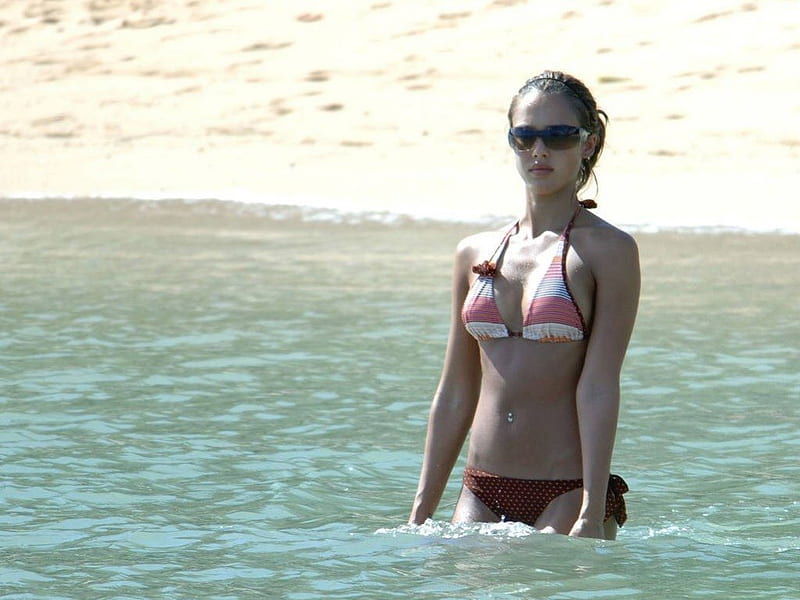 Jessica Alba in a bikini in the Pacific Ocean, cute, hot, sexy, teen, HD wallpaper
