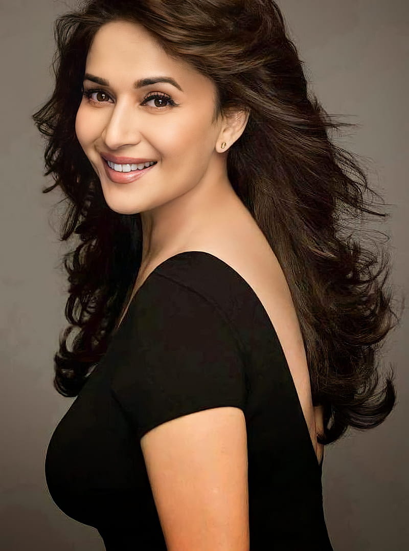 Madhuri Dixit HQ Wallpapers | Madhuri Dixit Wallpapers - 4445 - Oneindia  Wallpapers