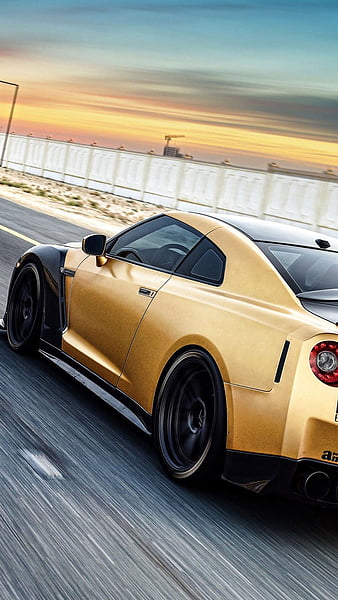 Nissan GTR Gold