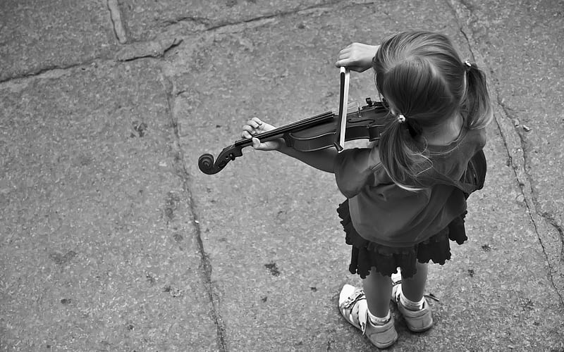 Girl with violin, bow, violin, girl, street, HD wallpaper