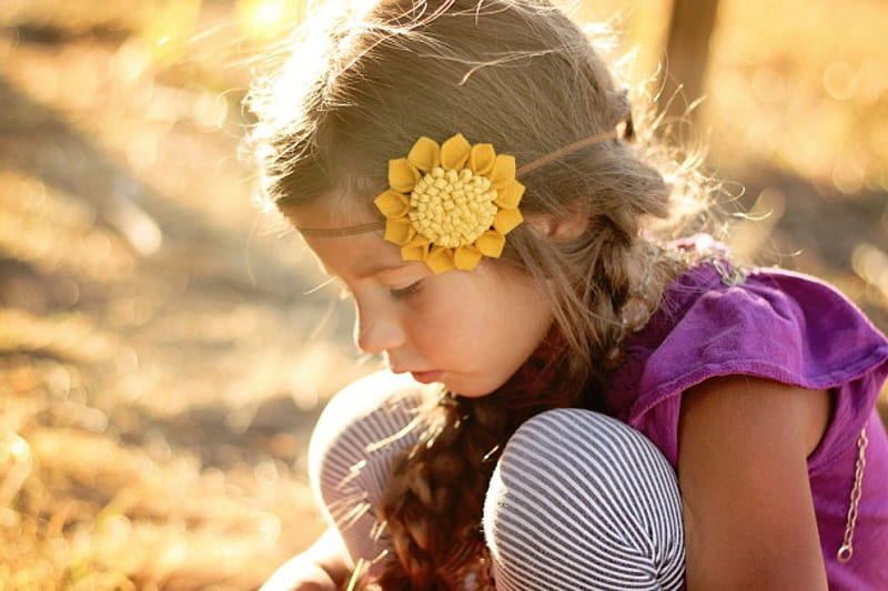 Small SunFlower, innocence, yellow, blonde, sunflower, small, in her hair, sweet, girl, purple, love, siempre, flowers, nature, childhood, HD wallpaper
