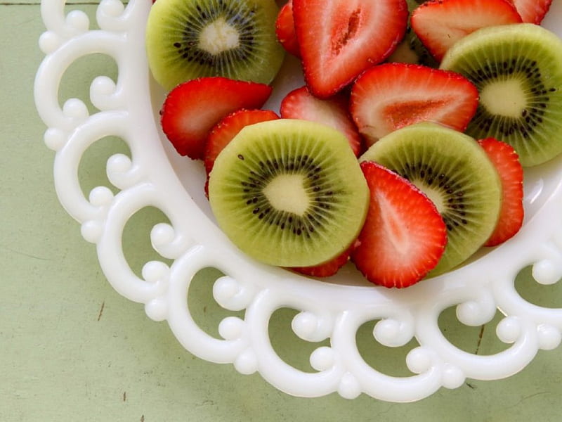 Fruit salad, strawberry, food, kiwi, fruits, plate, salad, HD wallpaper