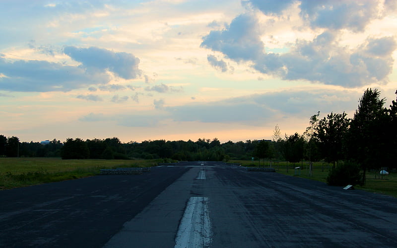 Old Airport, rural, cloudy, old runway, airfield, fields, bonito, trees, overcast, HD wallpaper