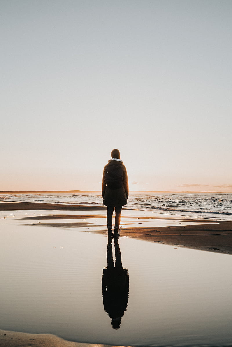 woman standing on sands near shoreline, HD phone wallpaper