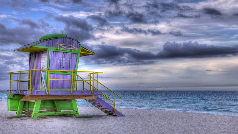 colorful life guard station in miami beach r, beach, shack, colors, r, clouds, sea, HD wallpaper