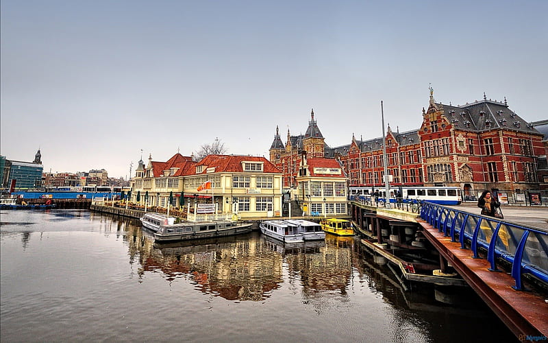 amsterdam canal at central station, city, boats, bridge, canal, station, HD wallpaper