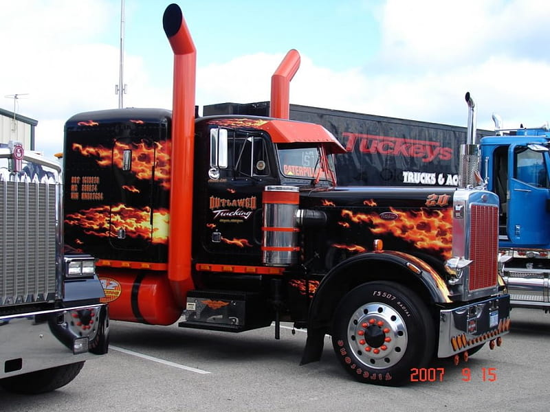 Peter With A Set Of Ten Inch Stacks, ten inch stacks, semi truck, big rig, peterbilt, HD wallpaper